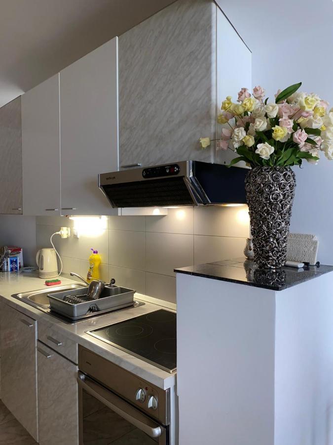 Beach Apartments Mika Lokva Rogoznica Eksteriør billede