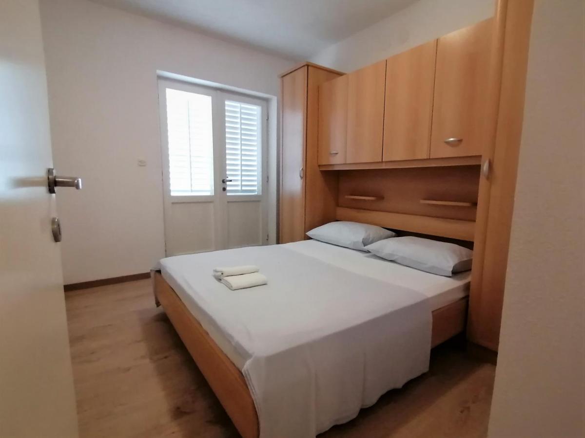 Beach Apartments Mika Lokva Rogoznica Eksteriør billede